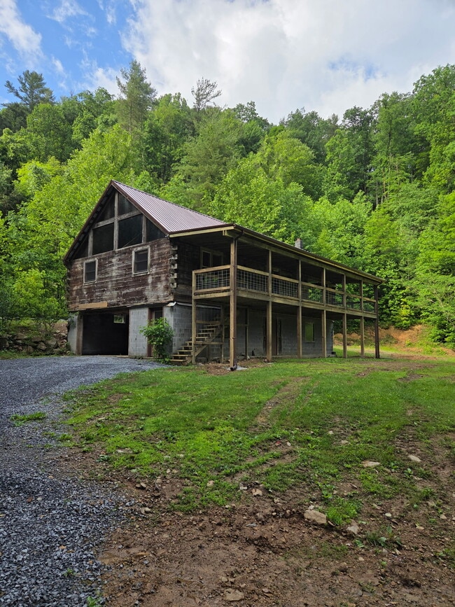 Photo - 150 Joe English Rd House