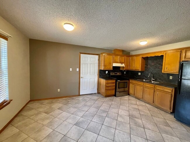 Photo - 3110 N 41 St Ln