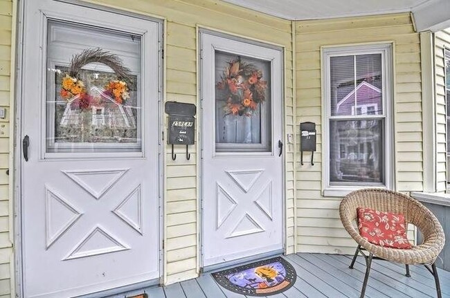Photo - 23 Saunders St Unit 1