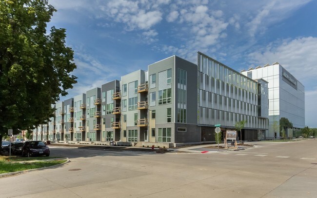 Photo - 166 E Prentiss St