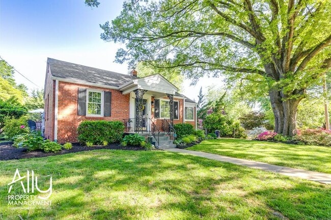 Photo - 1300 Orchard Rd