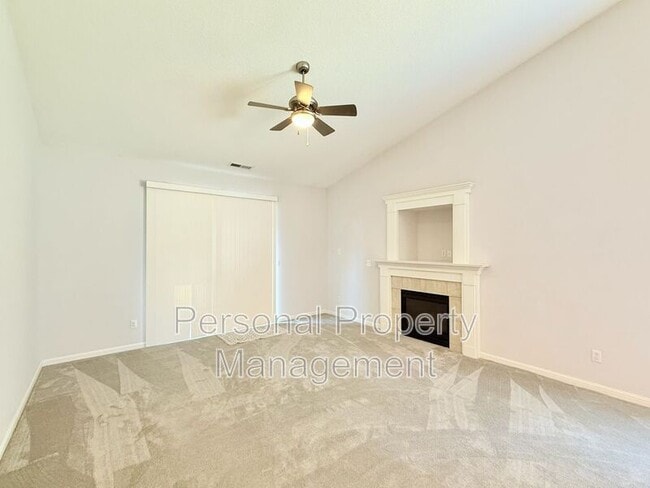 Photo - 8019 NE 22nd St