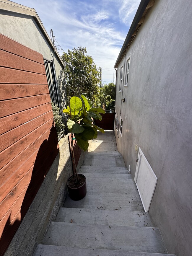 Photo - 1726 Bryn Mawr Ave Unit 1/2