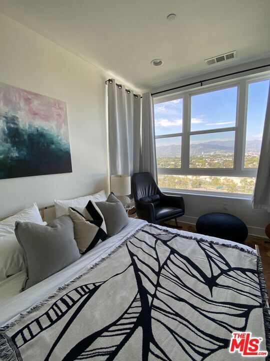 2753 Waverly Dr Unit 801