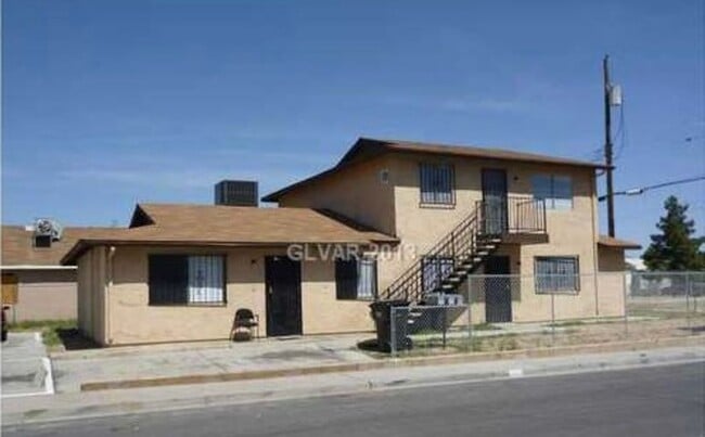 Photo - 1900 Goldfield St Unit C
