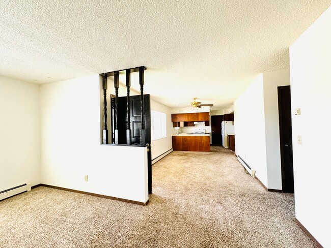 Photo - 1633 Elizabeth Ct