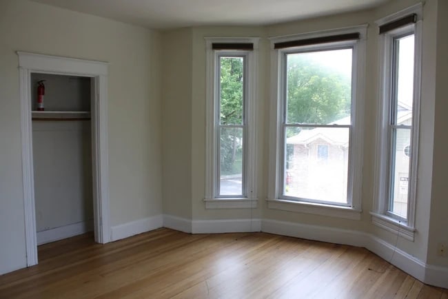 503 E Smith Ave