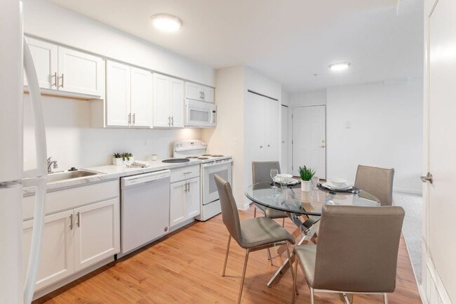 Photo - Dearborn View Apartments - Inkster, MI