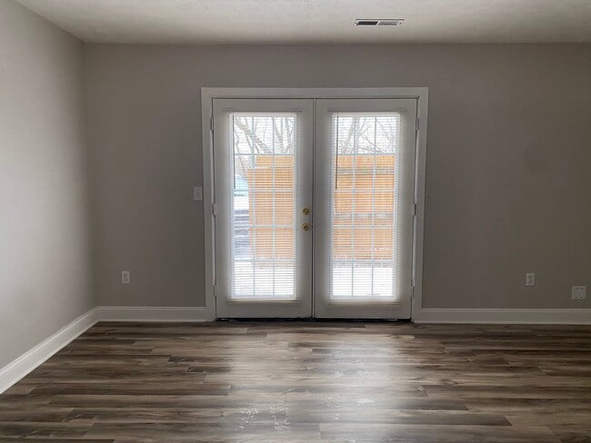 Living Room - The Bend at Hayes