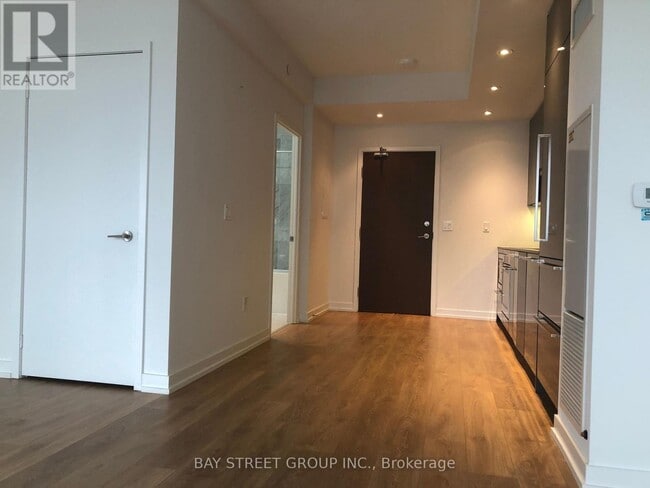 Photo - 117 McMahon Dr Unit 1808