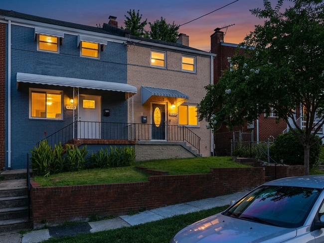 4360 Dubois Pl SE