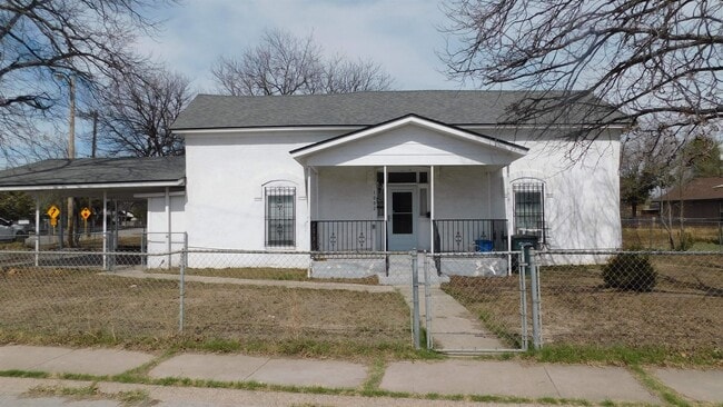 Photo - 1002 W Garza St Casa