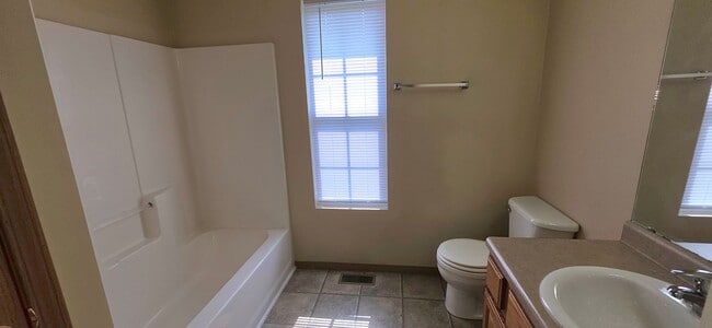 Photo - Nice 3 bedroom 2 bathroom for $1295! Close to MSU