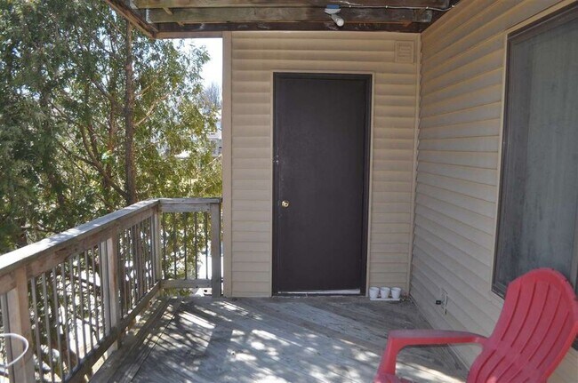 Photo - 2050 Holiday Rd Unit B4