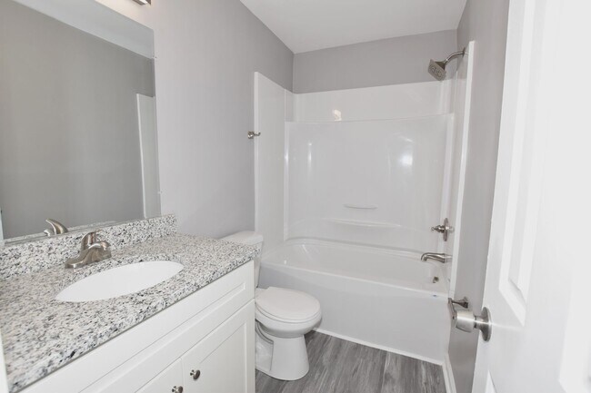 Photo - 4 BEDROOM HOME LOCATED IN SOUTH CHESEPEAKE. MUST SEE !!!!!!!!!!!