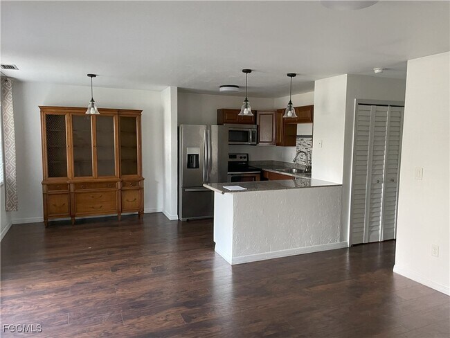 Photo - 1264 SE 8th St Unidad 6