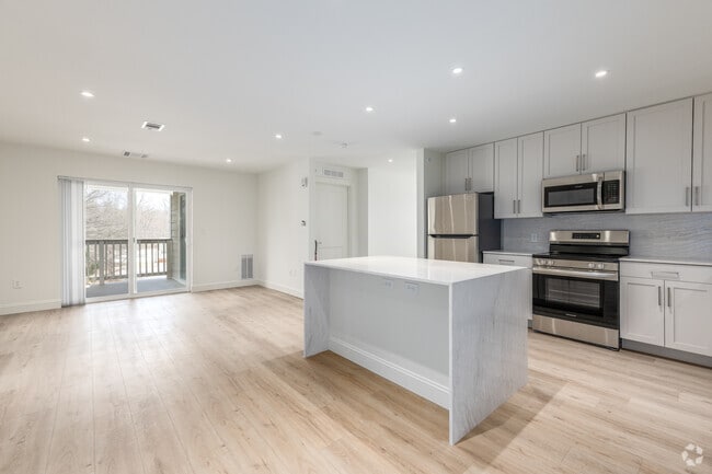 2BR, 2BA - 1,523SF - Kitchen