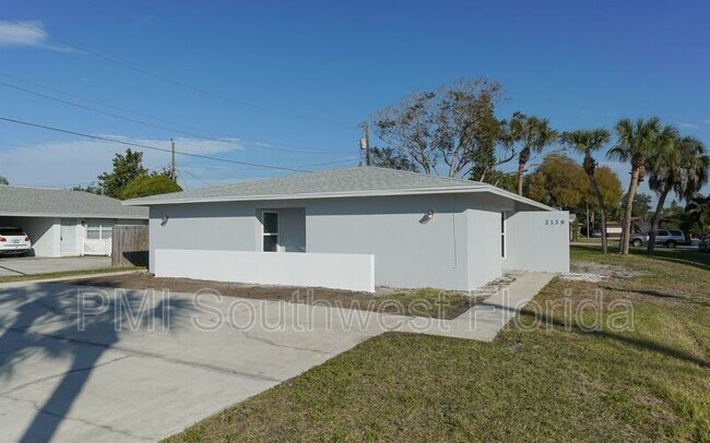 Photo - 2137 Couver Dr