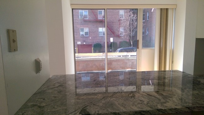 Foto del diseño de interior - 6739 Clyde St