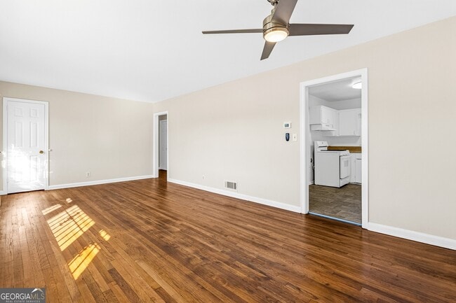 Photo - 1406 Columbia Dr