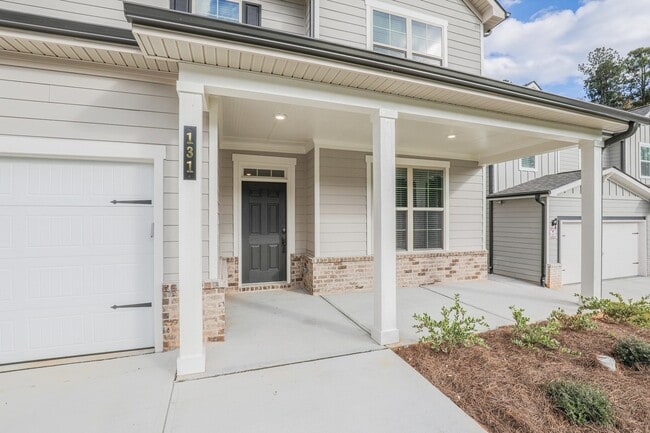 Photo - 131 Vivian Ln