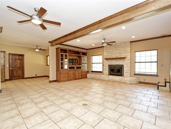 Photo - 328 Fawnridge St Casa