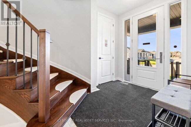 Photo - 733 Coast Cir