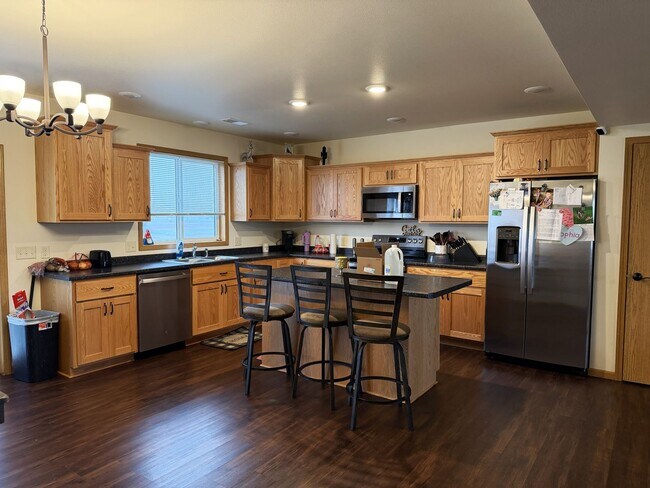 Photo - 4 Bedroom Duplex for Rent