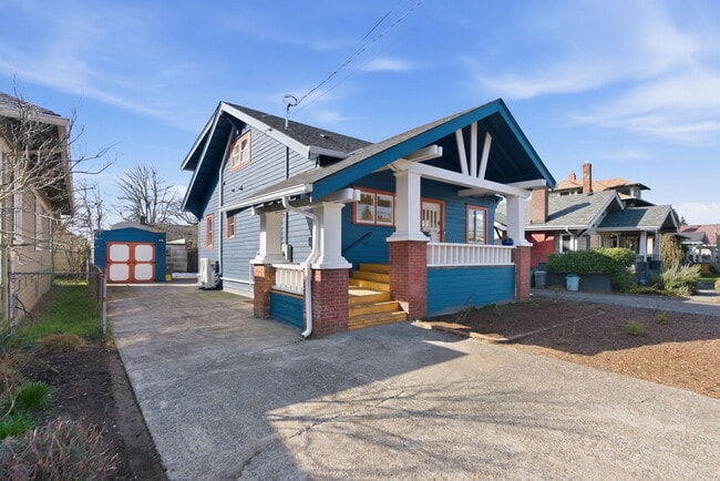 Photo - 2945 NE 57th Ave Unit 1