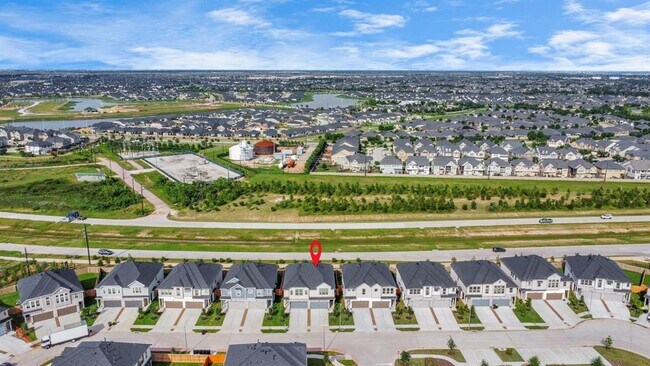 Photo - 5503 Holly Hvn Ct