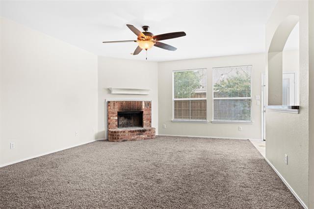Photo - 850 Warbler Ln