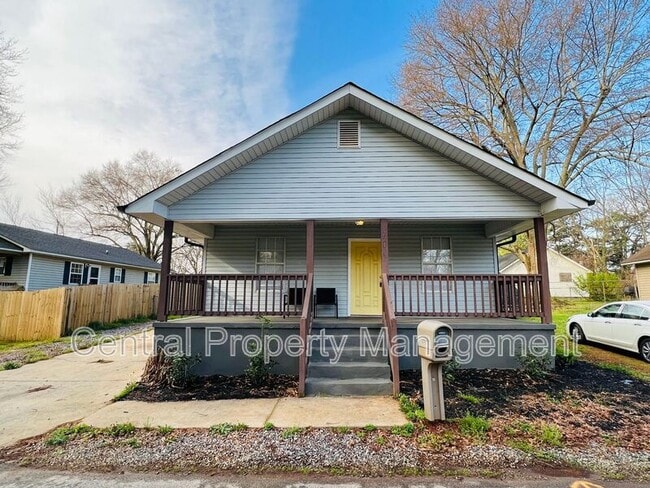 Photo - 221 Church St
