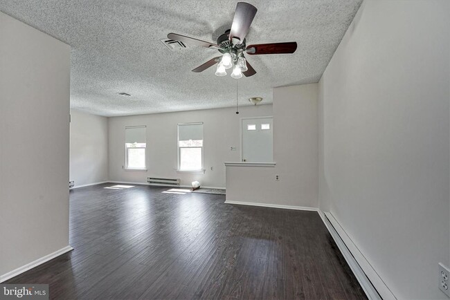 Photo - 83 Sheffield Pl