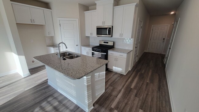 Photo - New Townhome in Fountain Inn Available!!