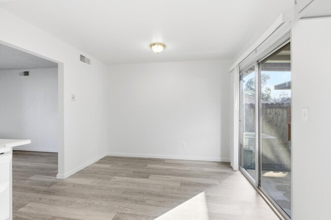 Photo - 1802 Rockford Ave