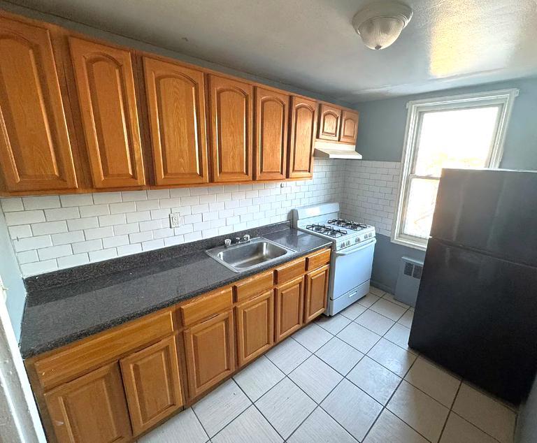 Photo - 103 Chancellor Ave Unit A14