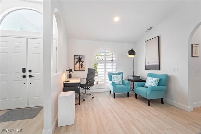 Building Photo - 5192 Lochwood Ct