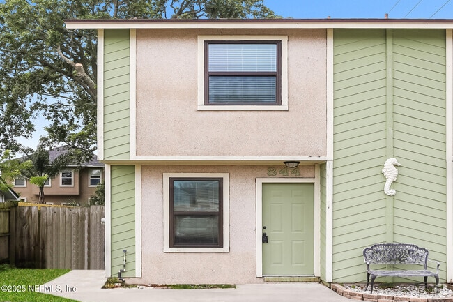 Building Photo - 844 7th Ave S Rental