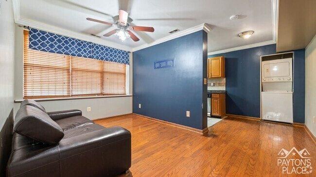 Building Photo - 4508 B St SE Unit 3 Rental