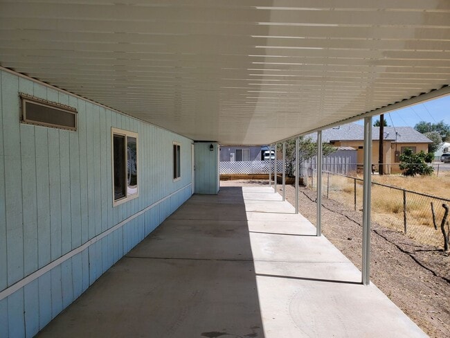 Photo - 3 Bedroom Manufactured Home in Bullhead City.