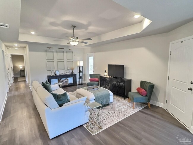 Photo - 4285 Castille Ave