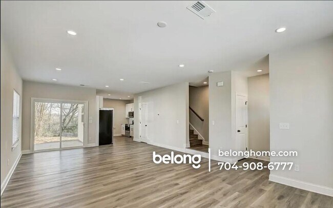 Photo - 39 Hawthorne St SW