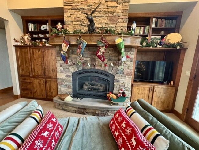 Photo - Fully furnished executive home with lake views located in gated community in Polson- Available Se...