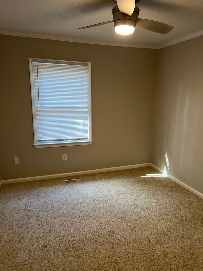Photo - 2905 Cedar Creek Rd