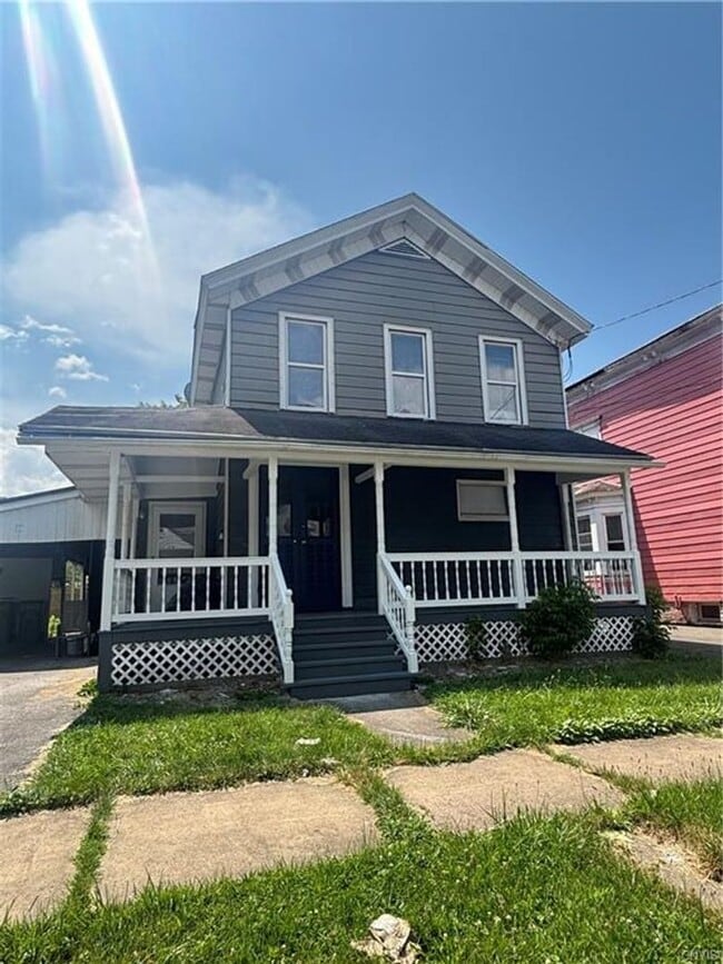 Building Photo - 221 Turin St Unit 2