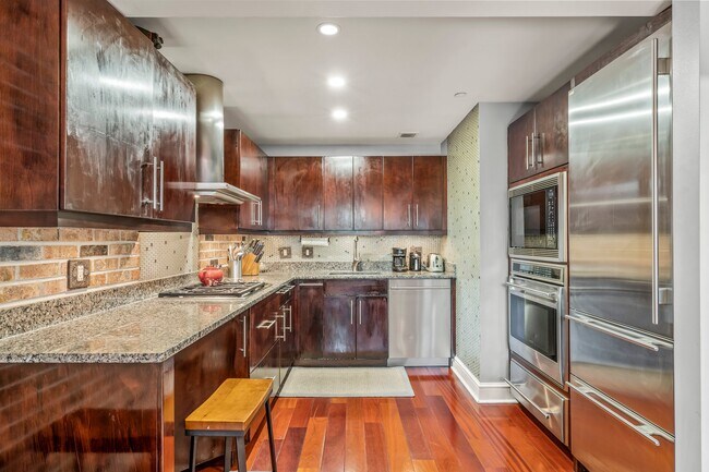 Photo - 225 S 18th St Unit 714