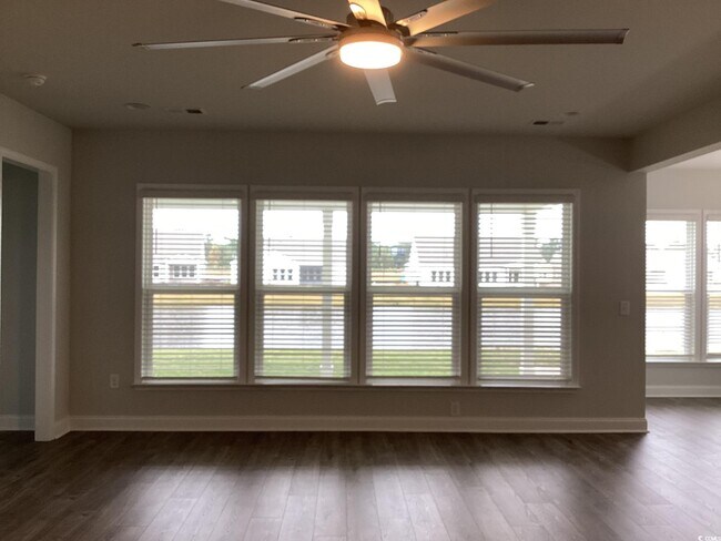 7403 Sarteano Dr