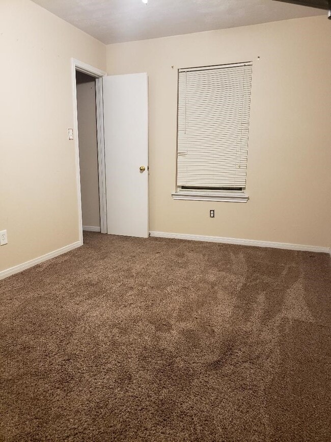 Photo - 16123 Catbird Ct