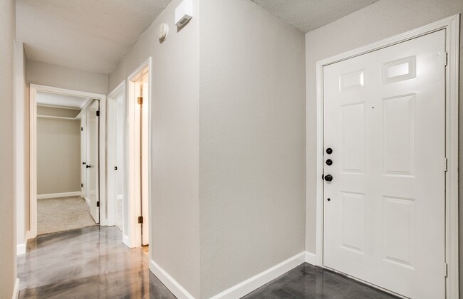 Photo - 6103 John Chapman