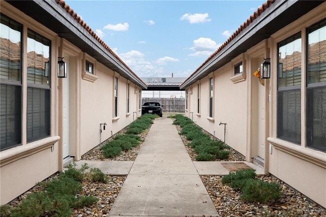 Photo - 13 Shasta Ave Unidad 2